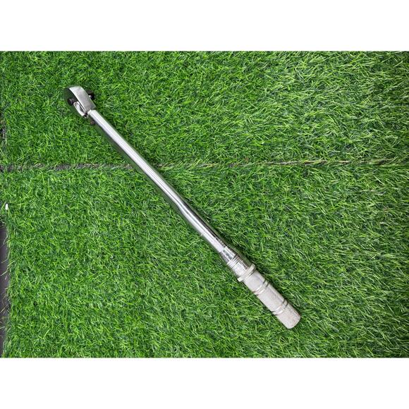 Sears Craftsman Torque Wrench – 1/2" Drive, 0–150 ft·lb, Model 9 44443 - Picture 4 of 10